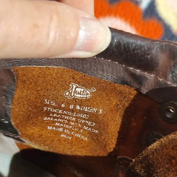 Justin Boots Ladies Tan Leather Lace-Up Boots - Picture 9 of 10